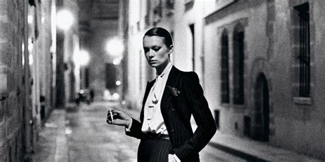 yves saint laurent vogue france rue aubriot paris 1975